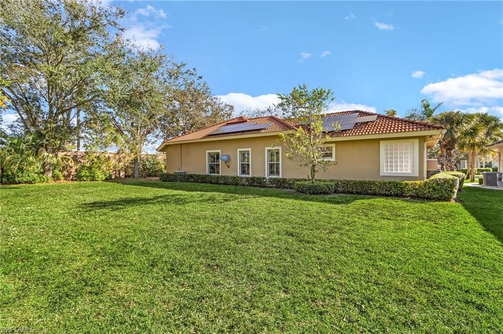 5030 Rustic Oaks Cir , Naples, FL 34105 Photo