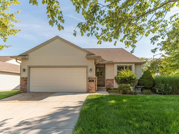 599 Sycamore Circle, Saline, MI 48176