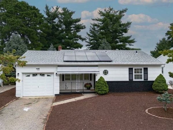 124 Northumberland Dr, Berkeley, NJ 08757