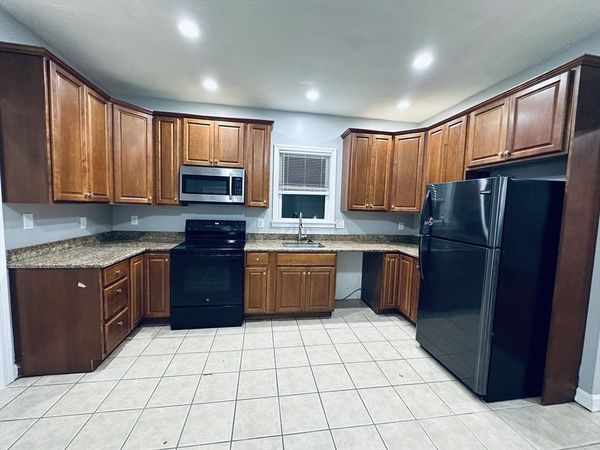 90 Chestnut Street, Unit 2, Chelsea, MA 02150