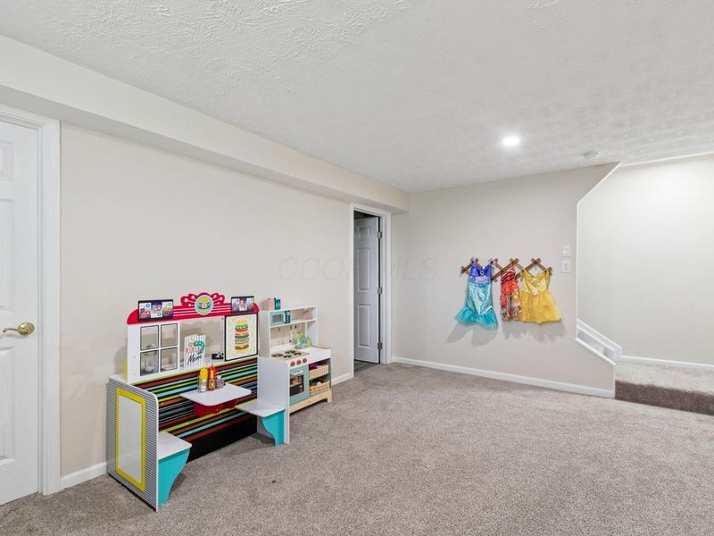 9073 Tabernash Drive, Columbus, OH 43240 Photo 42
