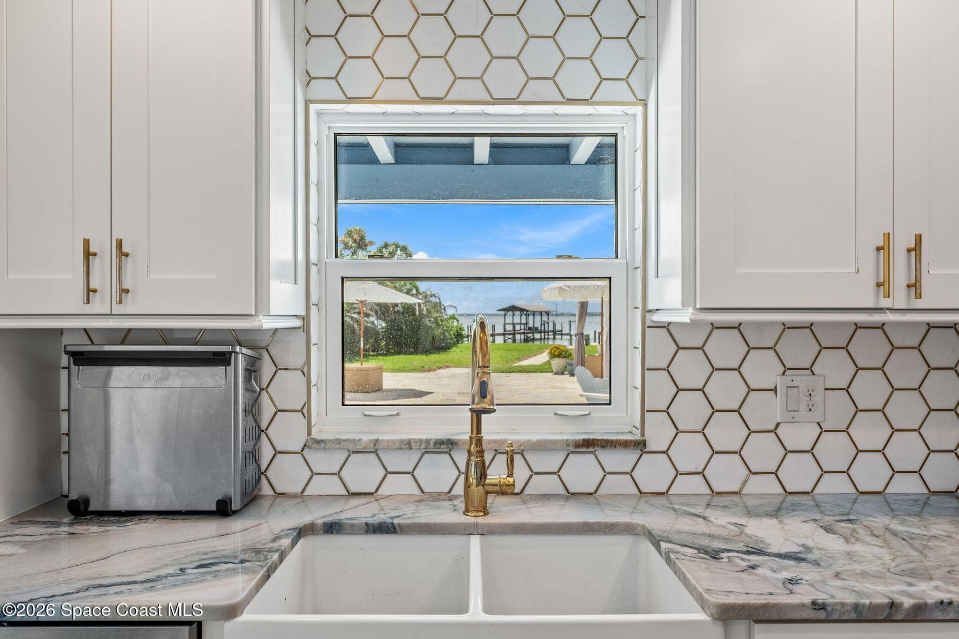 417 Riverview Lane, Melbourne Beach, FL 32951 Photo