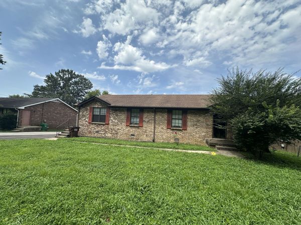 564 Tulip Grove Rd , Hermitage, TN 37076