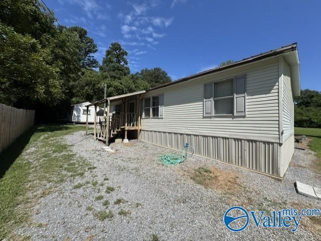 528 Warrenton Road, Guntersville, AL 35976 Main Photo
