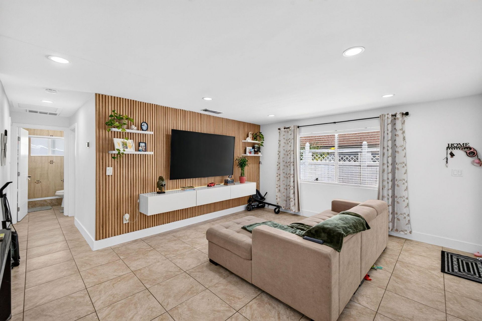 7701 NW 56th Avenue, Unit 3, Fort Lauderdale, FL 33073 Photo