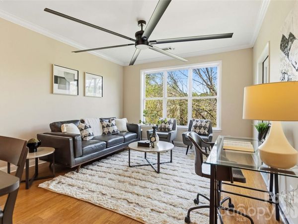 1000 E Woodlawn Road, Unit 314, Charlotte, NC 28209