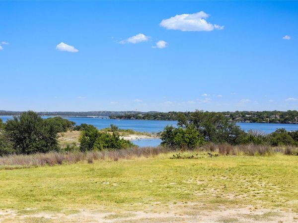 239 VENTURE BLVD S, Point Venture, TX 78645
