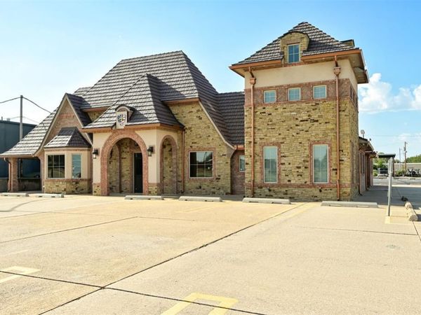 450 E Main Street, Yukon, OK 73099