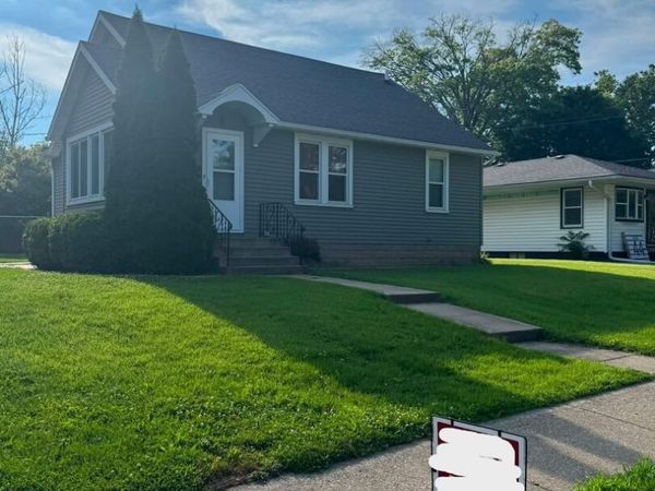 708 Henry Street, Peru, IL 61354