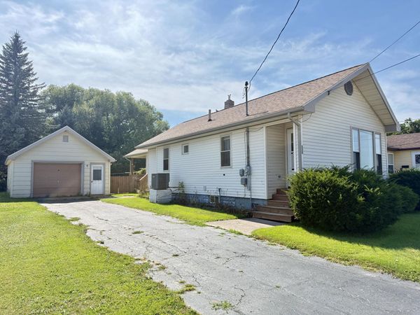 930 E Portage AVE, Sault Ste Marie, MI 49783