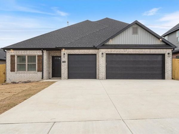 6602 SW Spindle Street , Bentonville, AR 72713