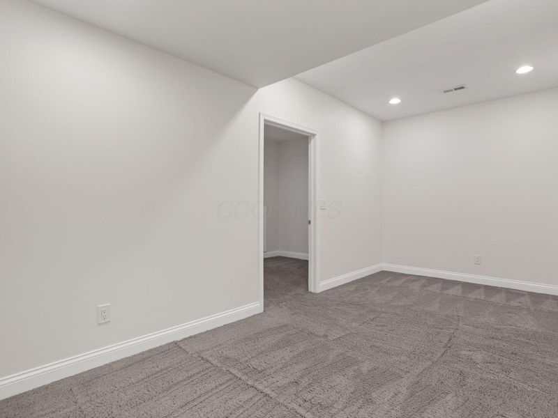 7848 Milford Avenue, Westerville, OH 43082 Photo 85