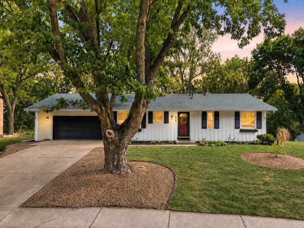 13471 Eveleth Way, Apple Valley, MN 55124