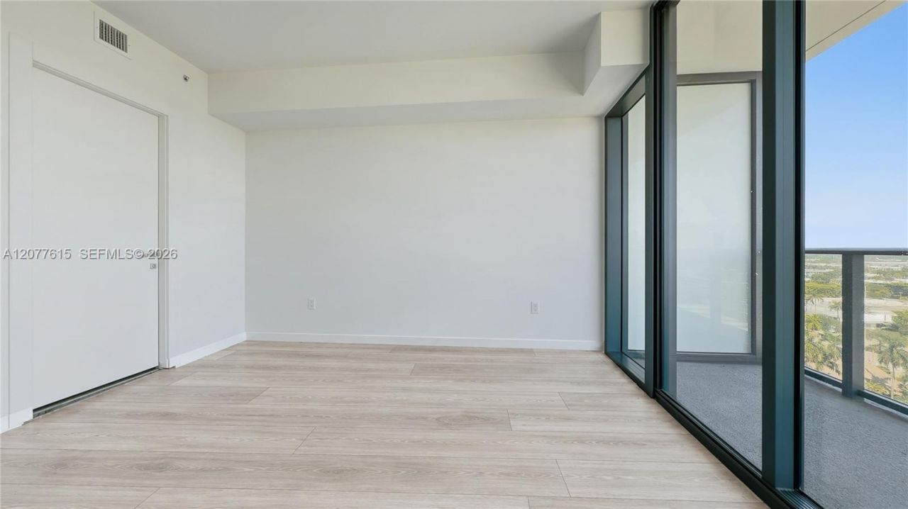 1170 E Hallandale Beach Blvd, Unit 1102, Hallandale Beach, FL 33009 Photo