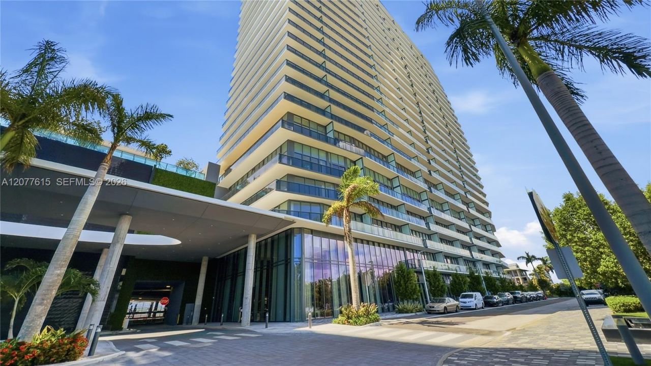 1170 E Hallandale Beach Blvd, Unit 1102, Hallandale Beach, FL 33009 Photo