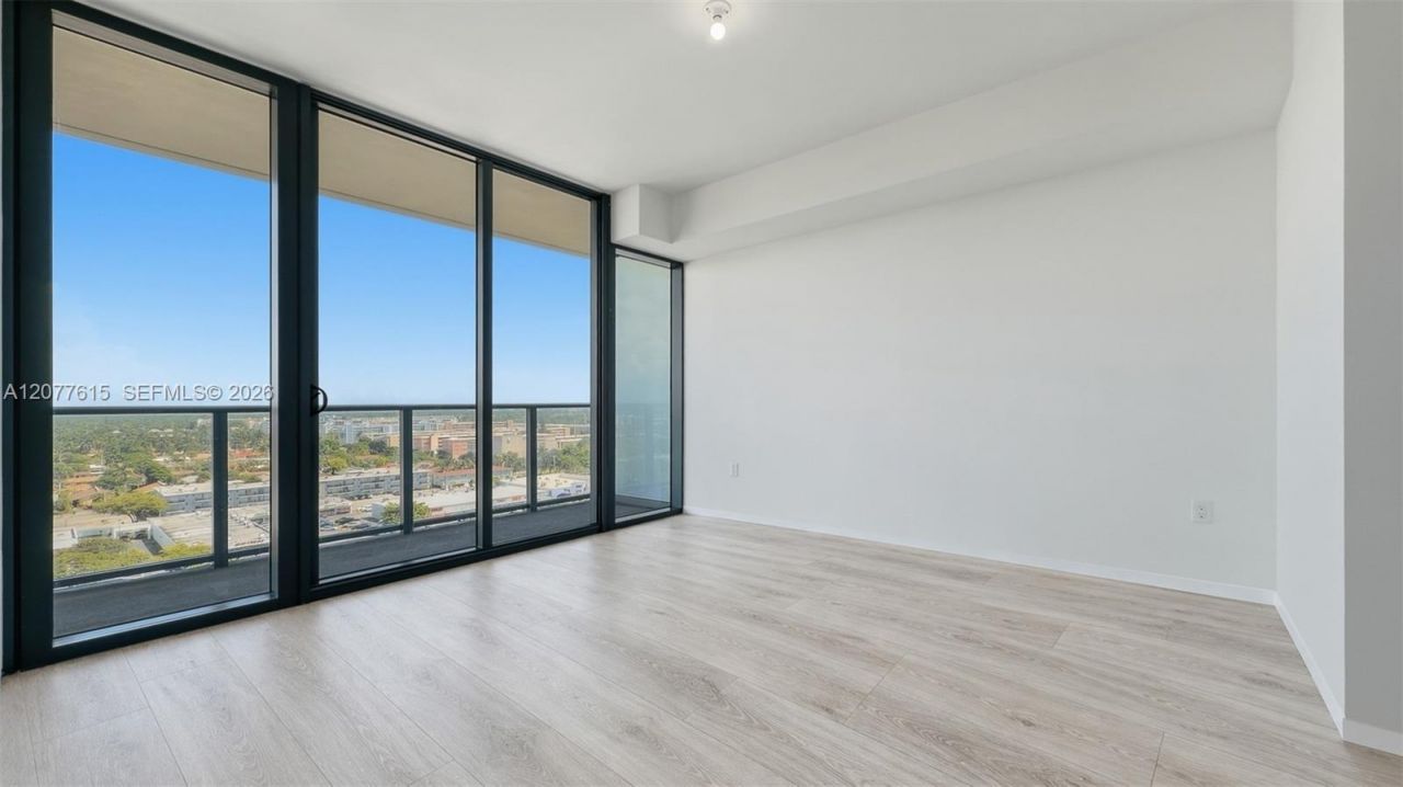 1170 E Hallandale Beach Blvd, Unit 1102, Hallandale Beach, FL 33009 Photo