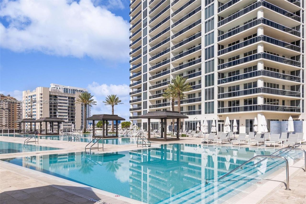 1830 S Ocean Dr , Unit 4210, Hallandale Beach, FL 33009 Photo