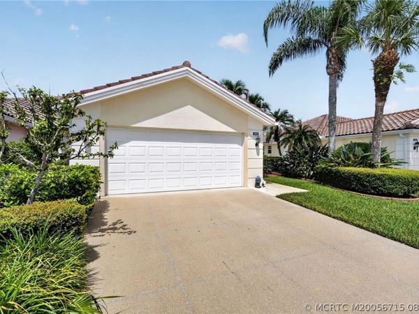 8232 SE Paurotis Lane , Hobe Sound, FL 33455