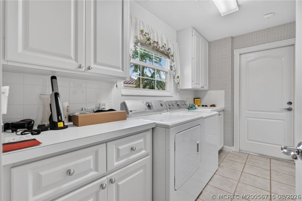 8232 SE Paurotis Lane , Hobe Sound, FL 33455 Photo