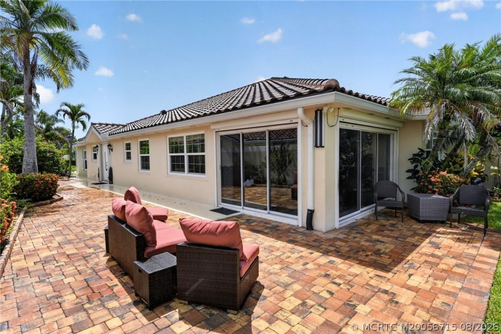 8232 SE Paurotis Lane , Hobe Sound, FL 33455 Photo