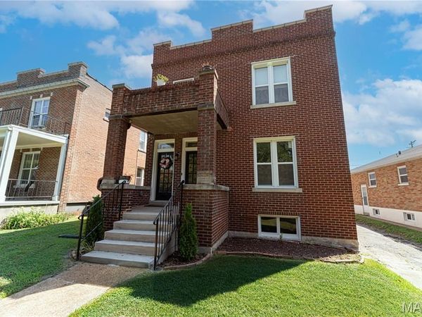 1024 Commodore Drive , Richmond Heights, MO 63117