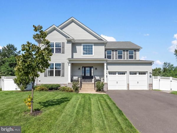 6 GABRIELLA COURT, HAMILTON, NJ 08690
