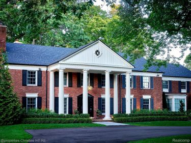 950 E Glengarry Circle , Bloomfield Hills, Mi 48301