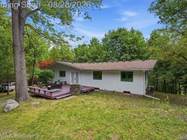 2420 Shagbark, Milford Township, Mi 48380