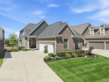 8310 Stoney Creek Drive, Green Oak Township, Mi 48178
