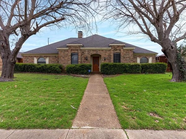 706 Mount Vernon Drive , Richardson, TX 75081