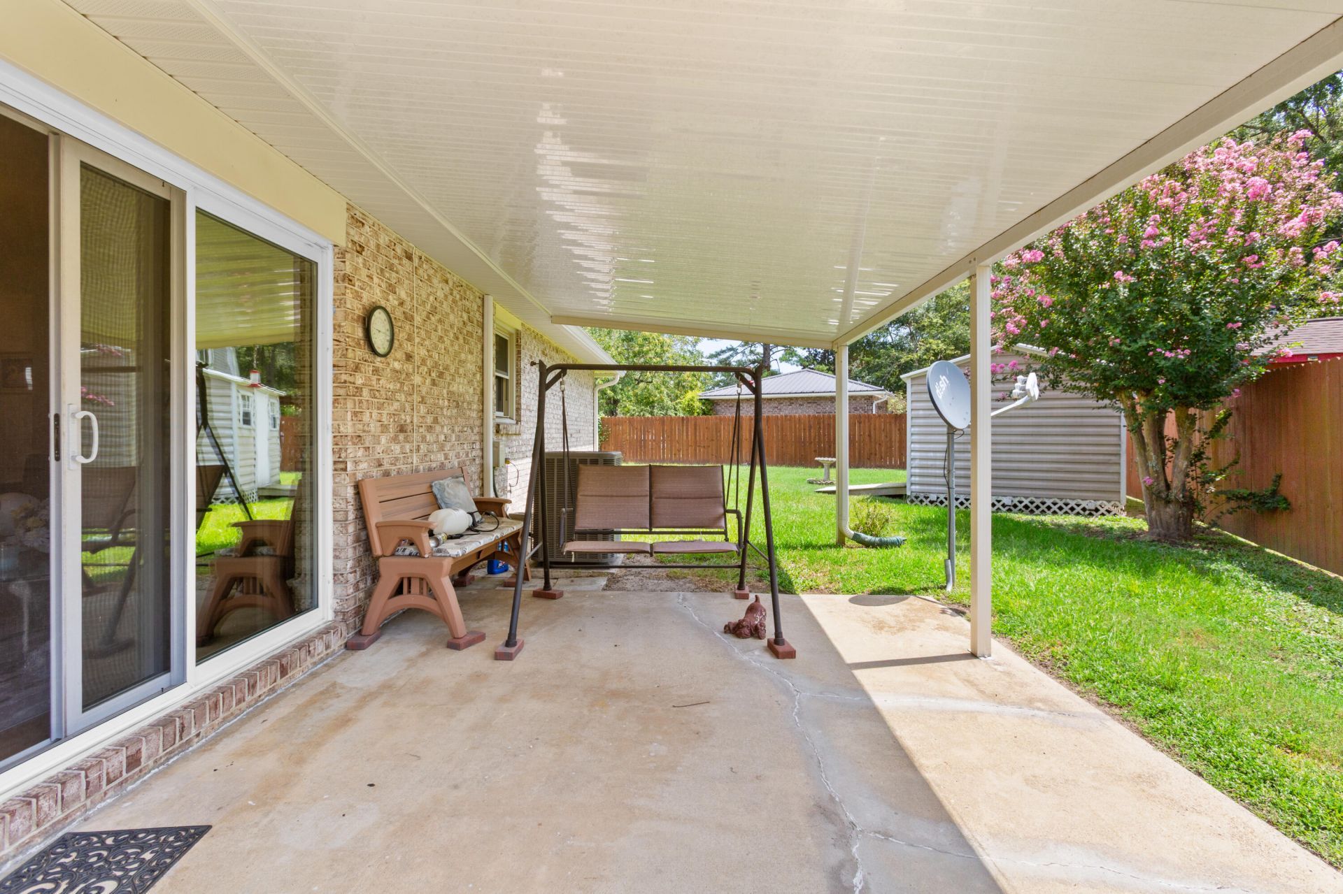 4935 Foxwood Drive Photo 17