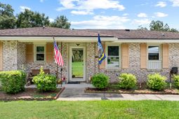 4935 Foxwood Drive photo 4