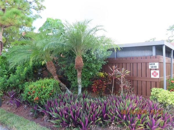 5640 Foxlake DR , NORTH FORT MYERS, FL 33917