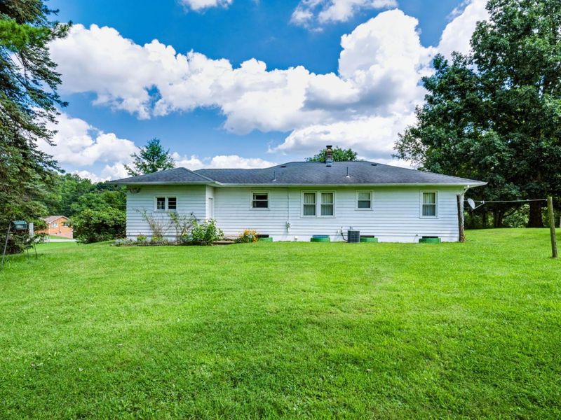 1793 Dayton Road NE, Newark, OH 43055 Photo 8