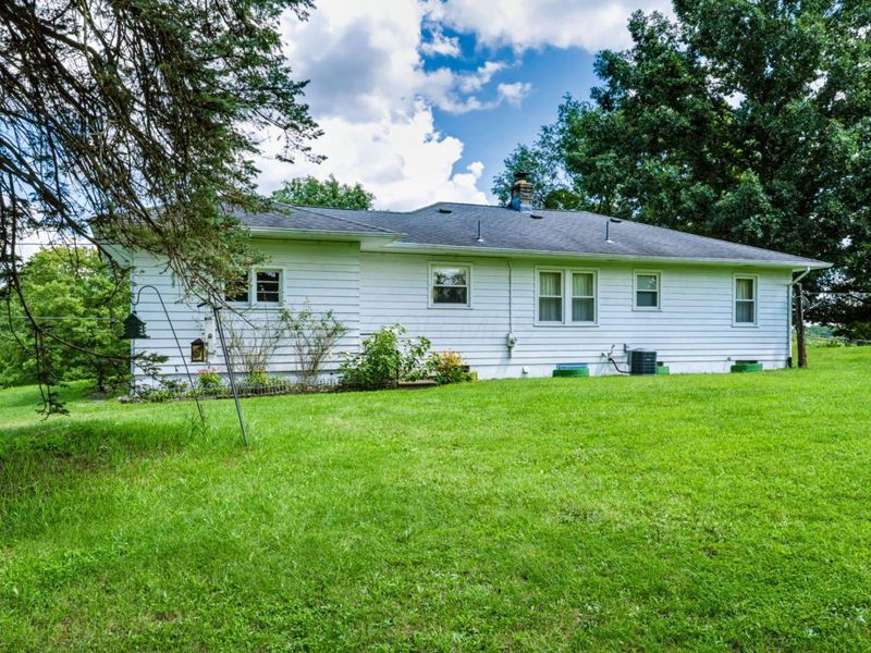 1793 Dayton Road NE, Newark, OH 43055 Photo 9
