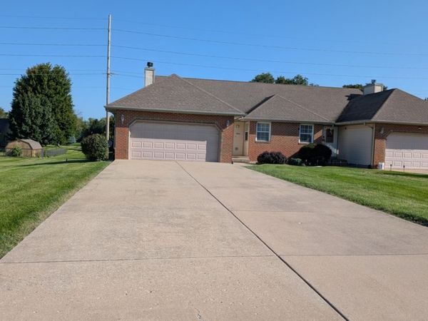 709B BURGESS Drive, Unit B, Utica, IL 61373