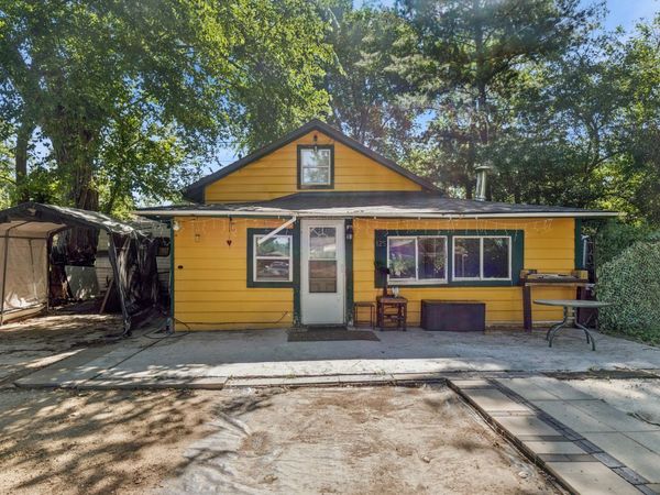 125 Sunnyside Avenue , Crystal Lake, IL 60014