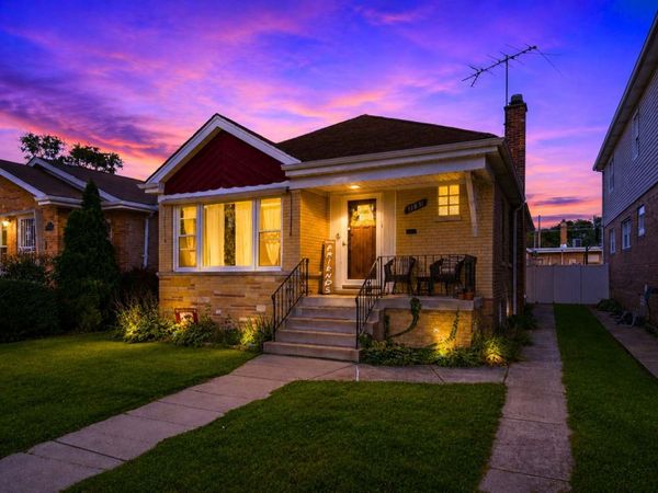 11831 S Artesian Avenue , Chicago, IL 60655