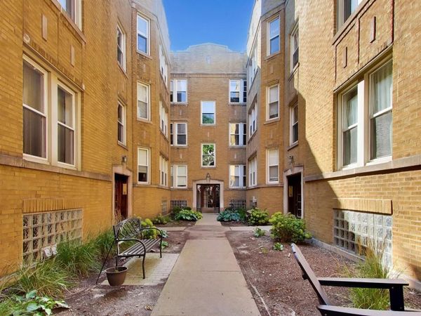 3406 N Bell Avenue , Unit 2, Chicago, IL 60618