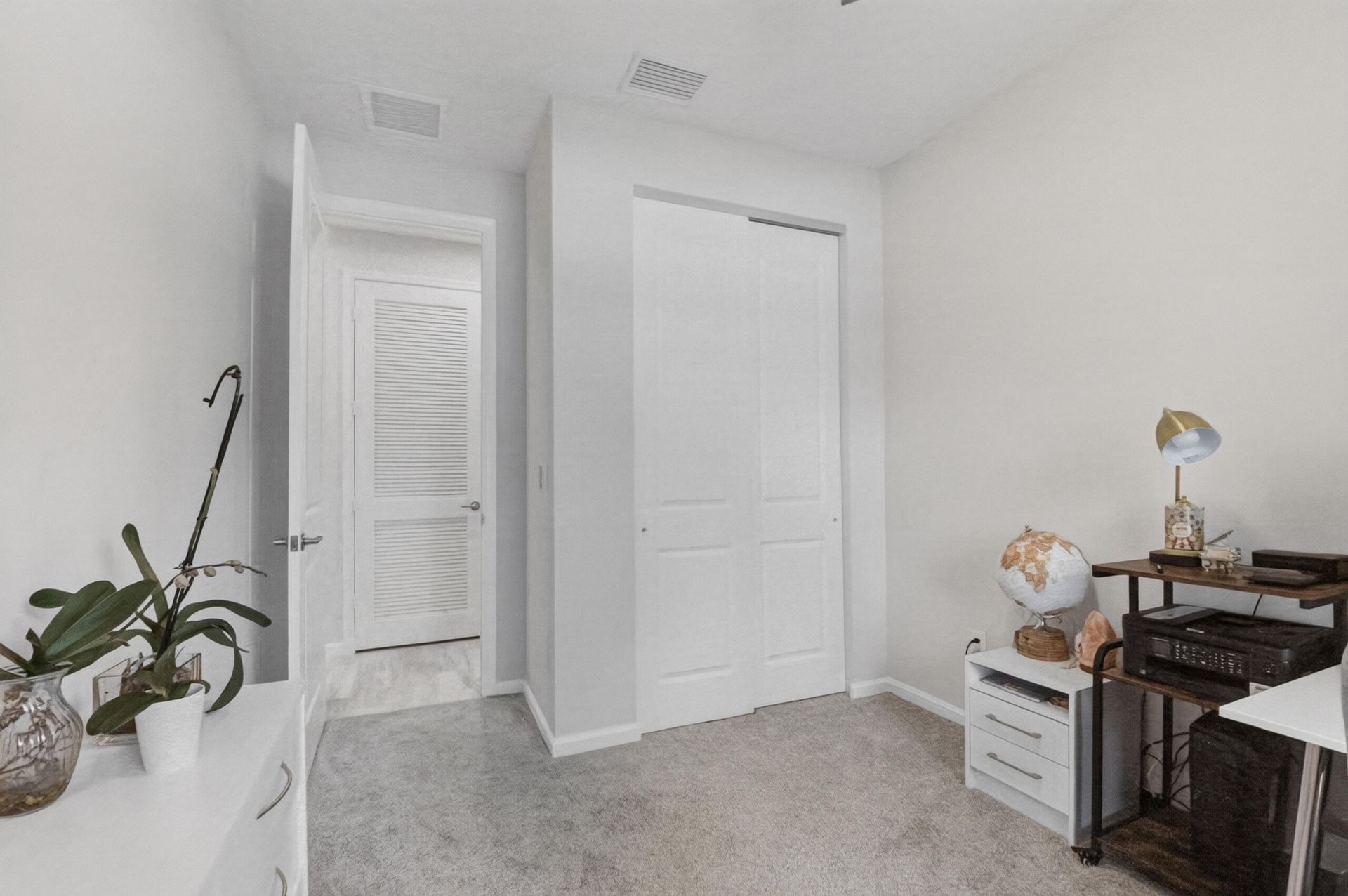 6710 Pointe Of Woods Drive, West Palm Beach, FL 33413 Photo