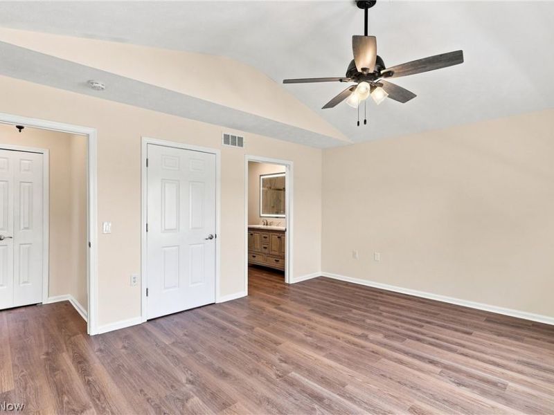 5889 W Breezeway Drive W, North Ridgeville, OH 44039 Photo 18