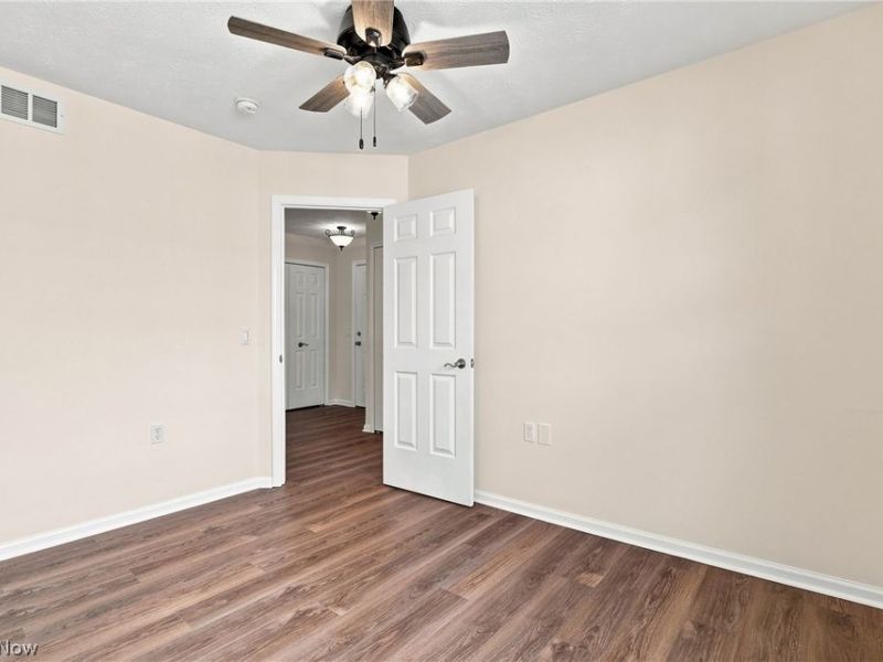 5889 W Breezeway Drive W, North Ridgeville, OH 44039 Photo 24