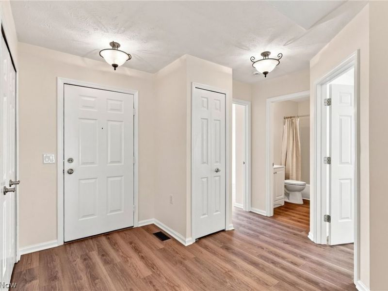 5889 W Breezeway Drive W, North Ridgeville, OH 44039 Photo 28