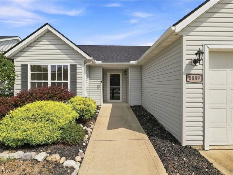 5889 W Breezeway Drive W, North Ridgeville, OH 44039 Photo 39