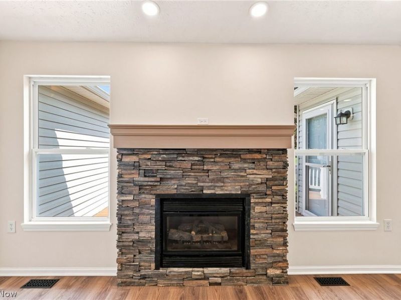 5889 W Breezeway Drive W, North Ridgeville, OH 44039 Photo 5