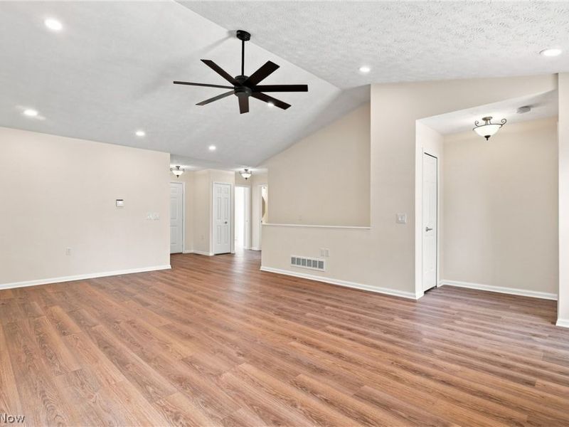 5889 W Breezeway Drive W, North Ridgeville, OH 44039 Photo 6