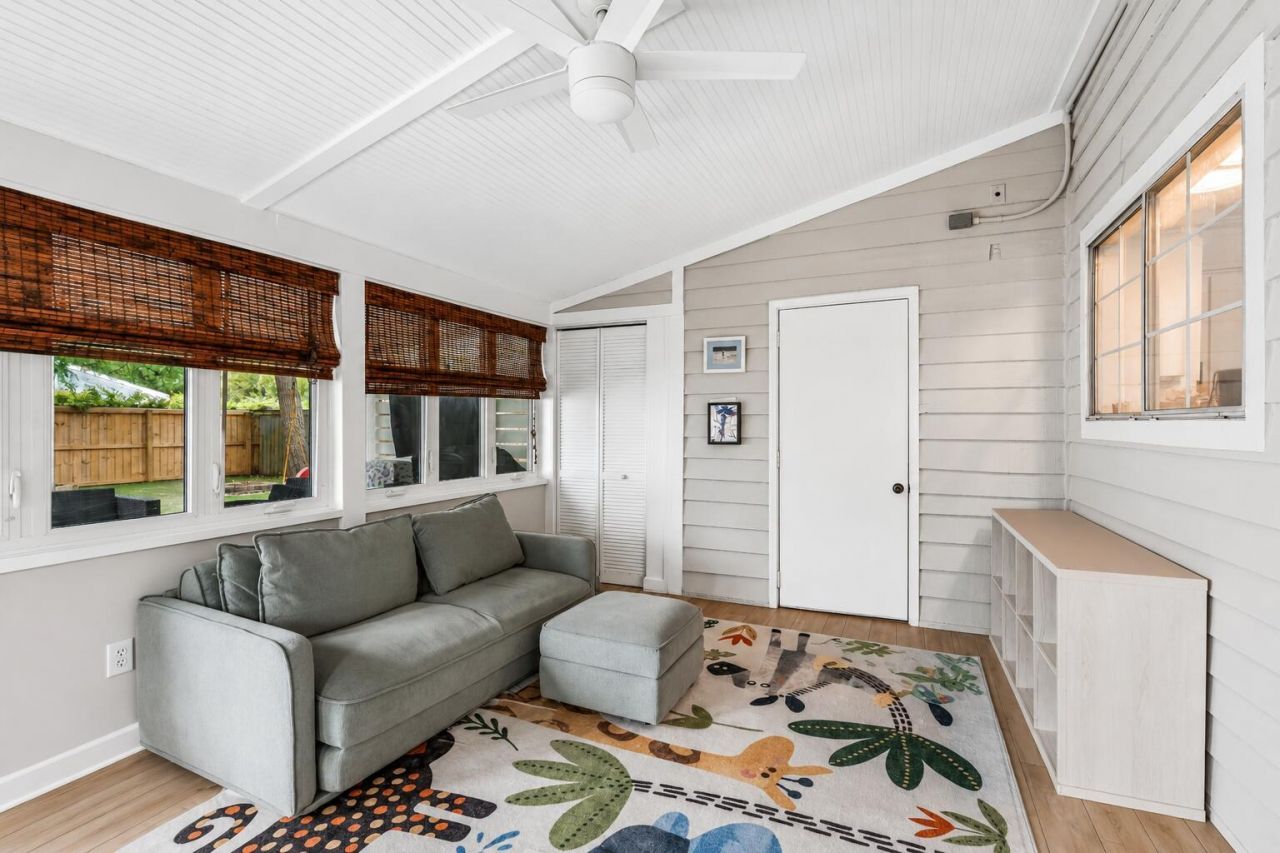 1443 Oaklanding Road Photo 18