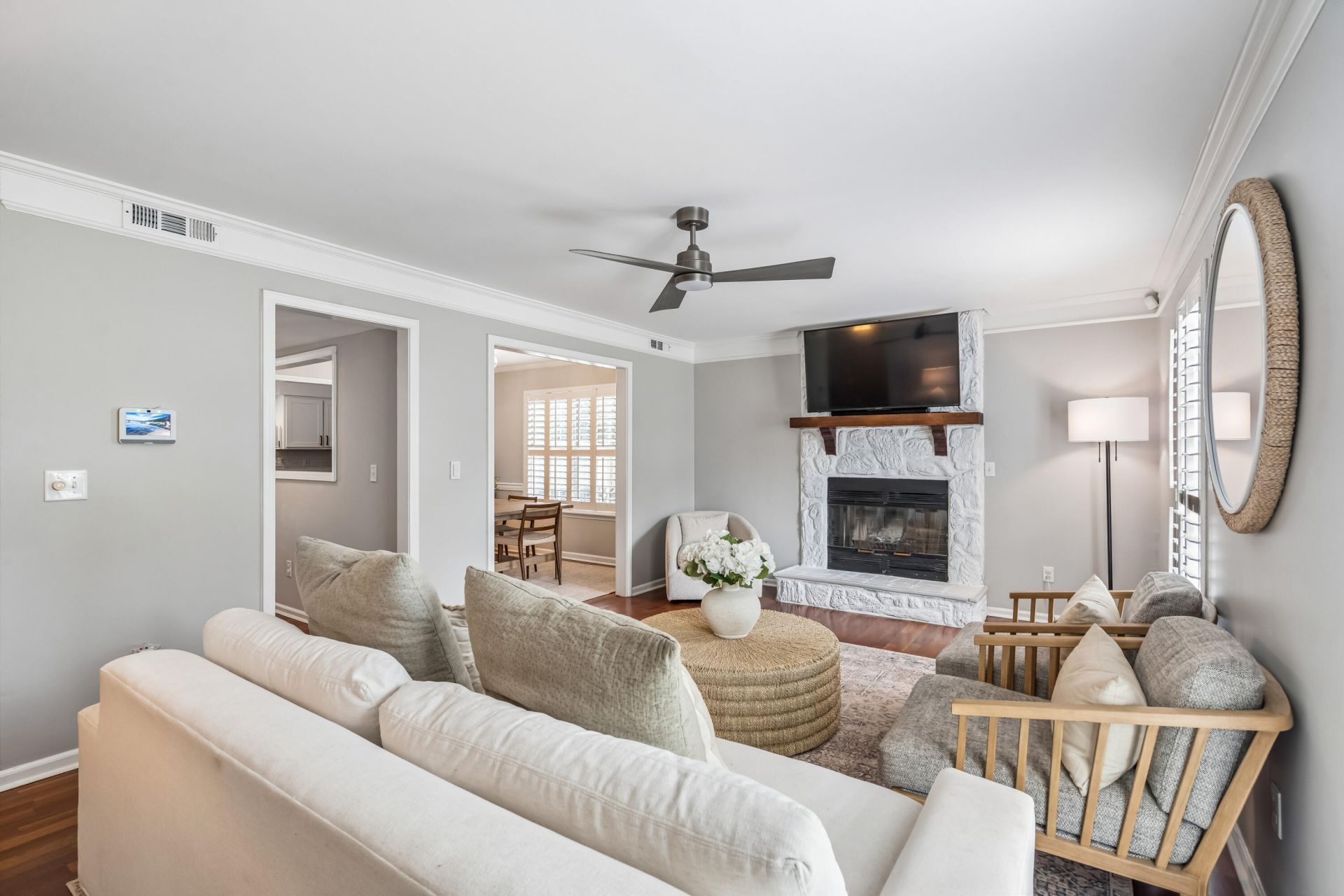 1443 Oaklanding Road Photo 9