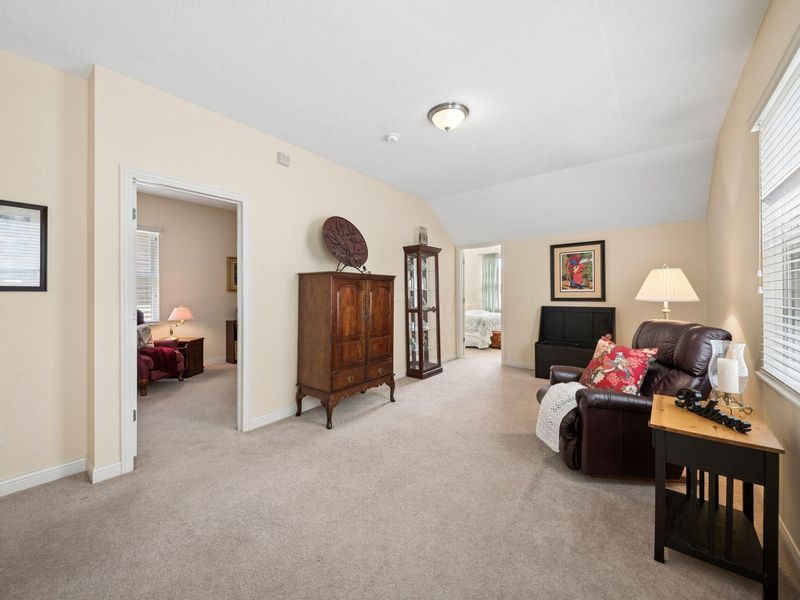 5573 Lantos Road, Dublin, OH 43016 Photo 14