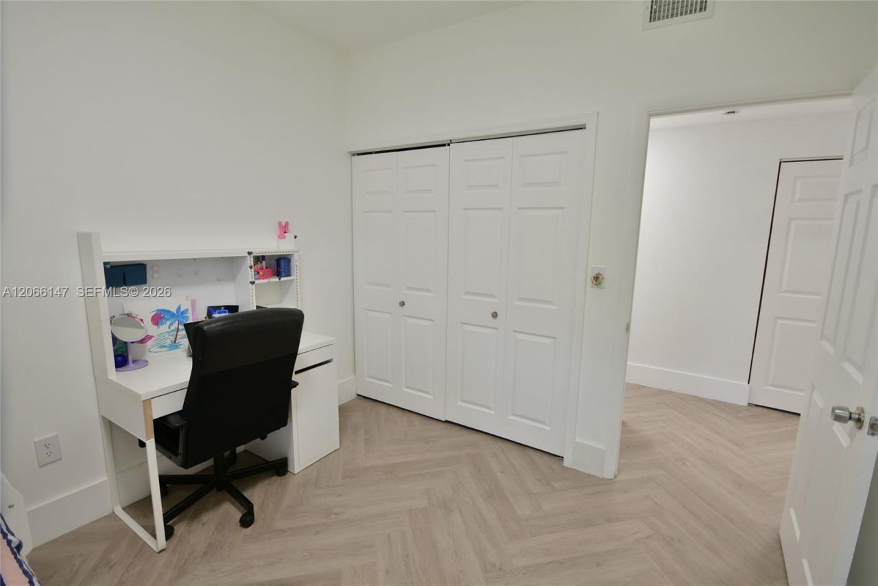 10026 Hammocks Blvd , Unit 103-6, Miami, FL 33196 Photo